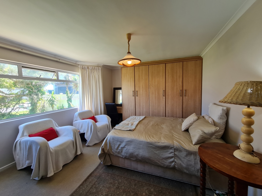 6 Bedroom Property for Sale in Greenways Golf Estate Western Cape